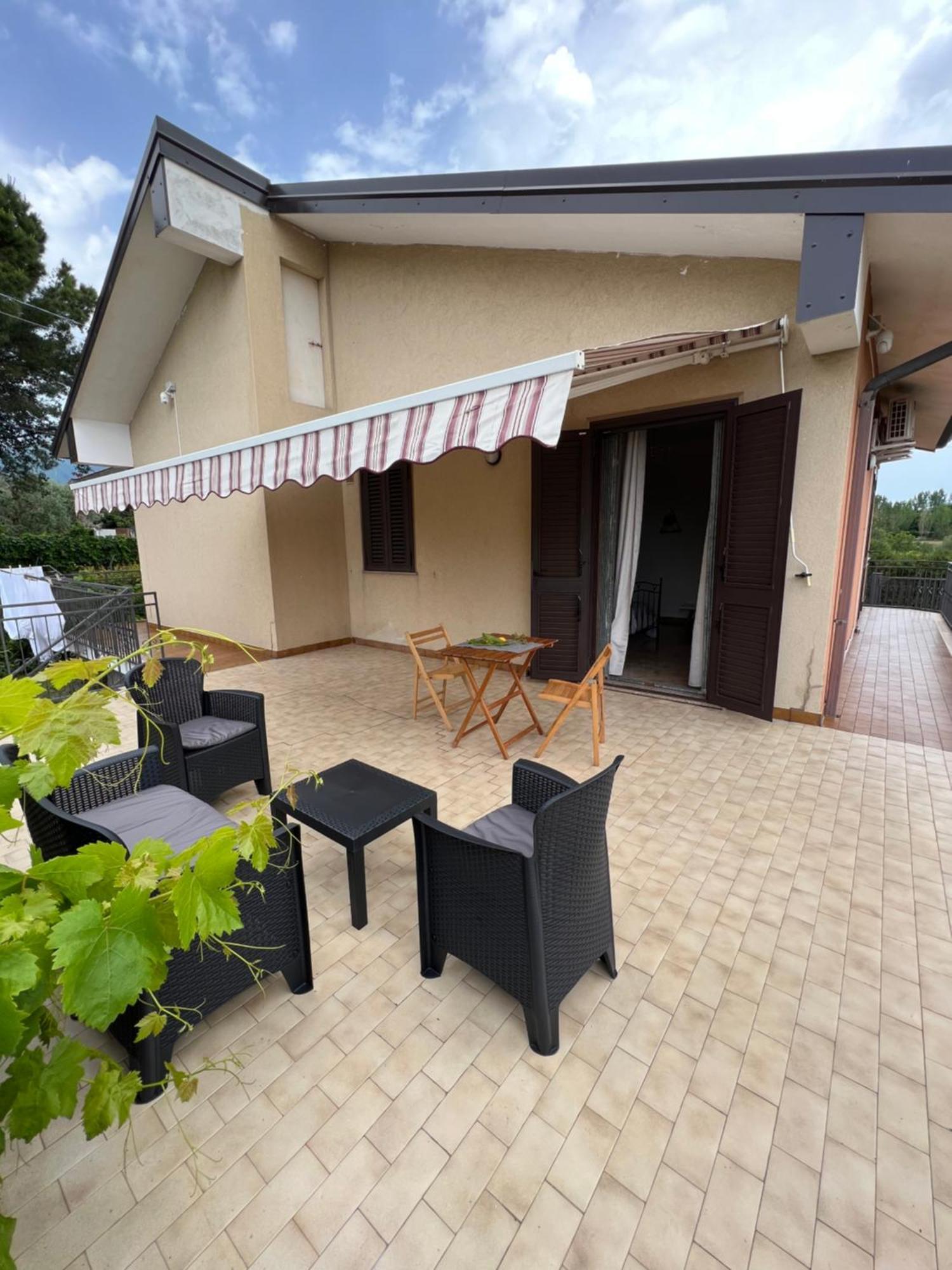 Casa Vacanze "Sautufao" Santa Venerina Exterior photo